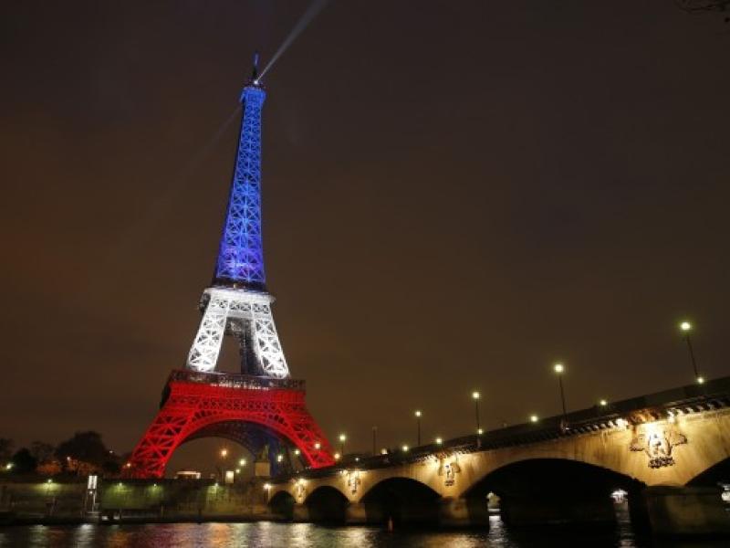 Hommage aux victimes des attentats du 13 novembre 2015